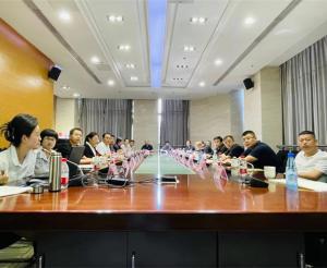 遼寧省遼陽(yáng)縣政府領(lǐng)導一行蒞臨勁牛集團考察