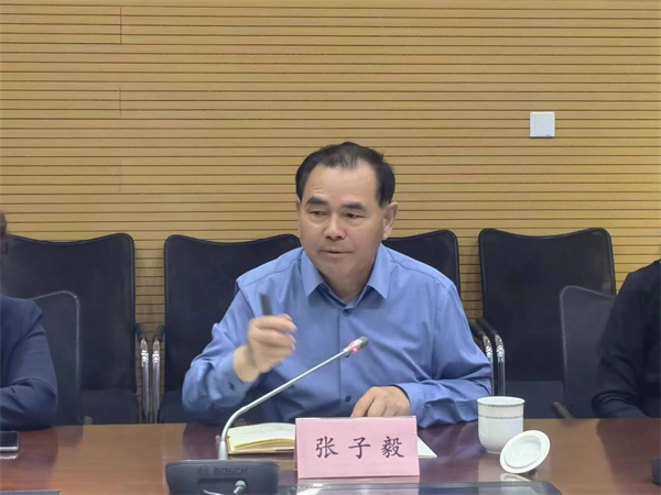 勁牛集團董事長(cháng)張子毅