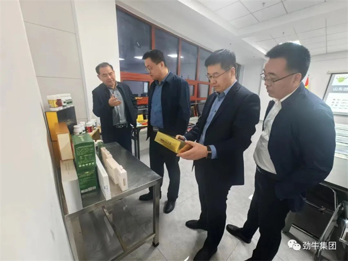 農業(yè)農村局王局長(cháng)提出建設高標準農田項目施用生物有機肥的重要性